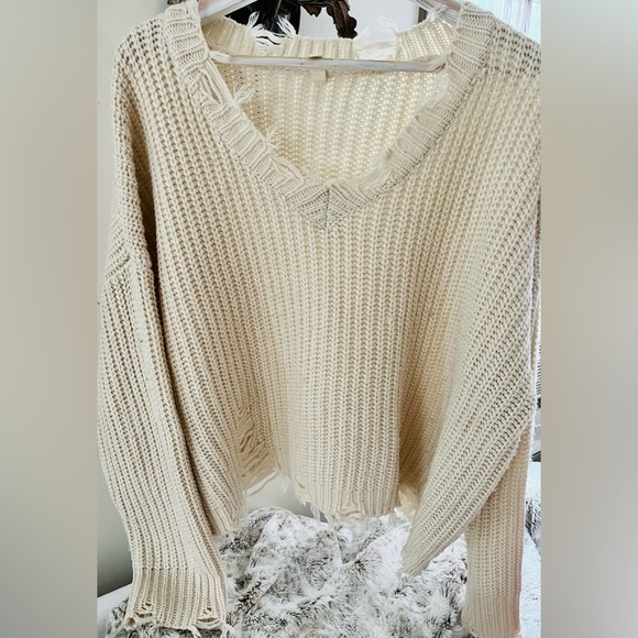 Sweaters - SALE Vneck sweater ragged boho style.M/L.